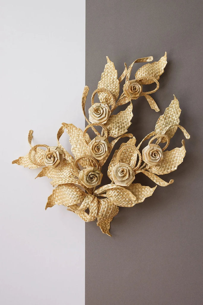 Straw Flowers Arrangement: Wall Mounted Decoration